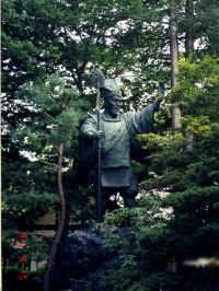 写真・島義勇判官像