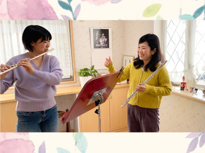 教えている写真
