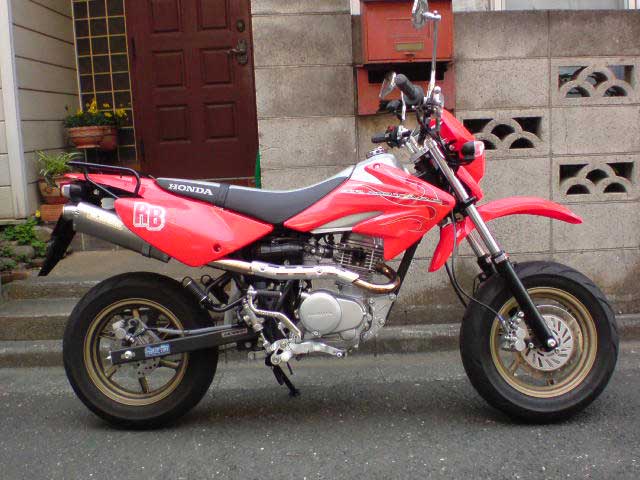 XR100