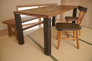 Dinig Set No.17　材質：集成パイン材テーブルセット　￥160,000