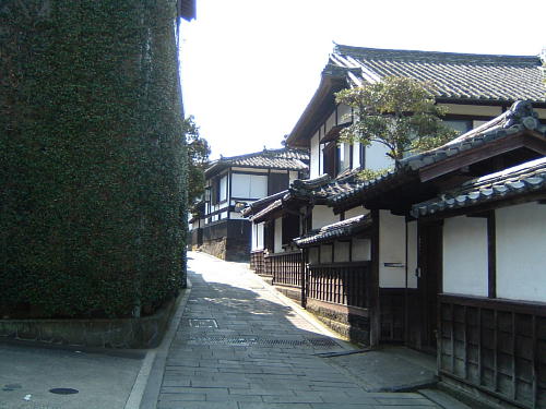 鉺