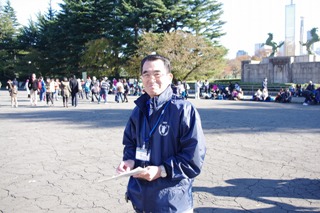 「寒気の中お客様を引き付ける熟慮は続いた」