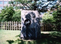 写真・札幌市立中央創成小学校跡の記念碑