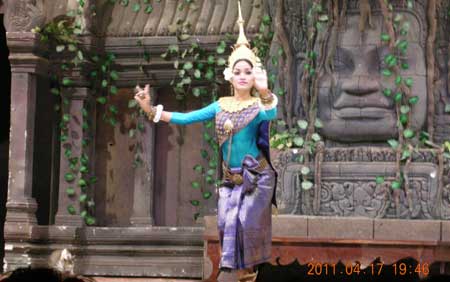 �A�v�T���_���X