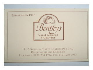 スモークサーモンとオイスターを食べたお店 おいしかった◎