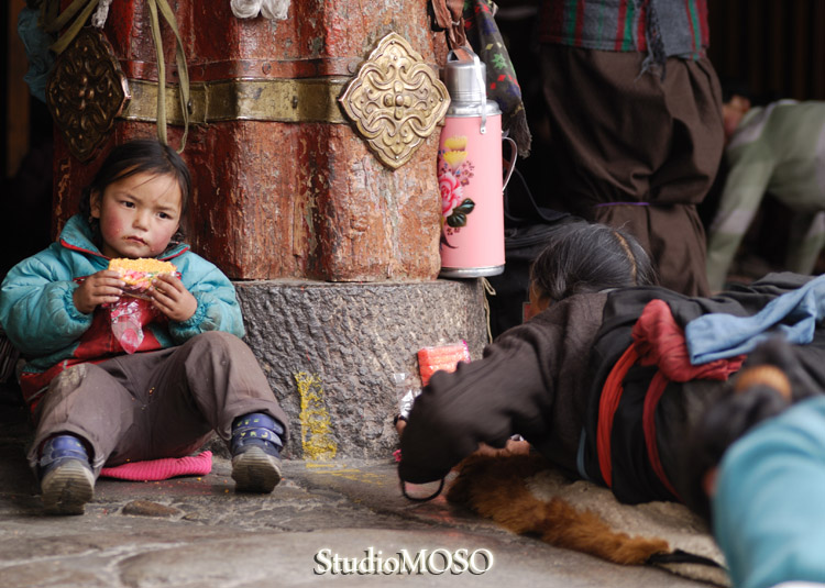 チベットの子供