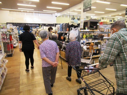 写真 :お買い物