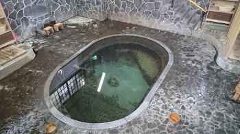 鉛温泉　藤三旅館