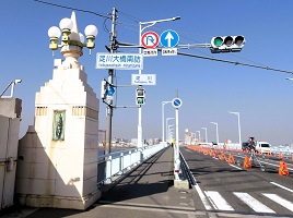 4.淀川大橋南詰