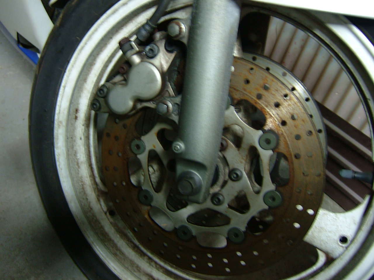 FZR250Rブレーキ完全NG