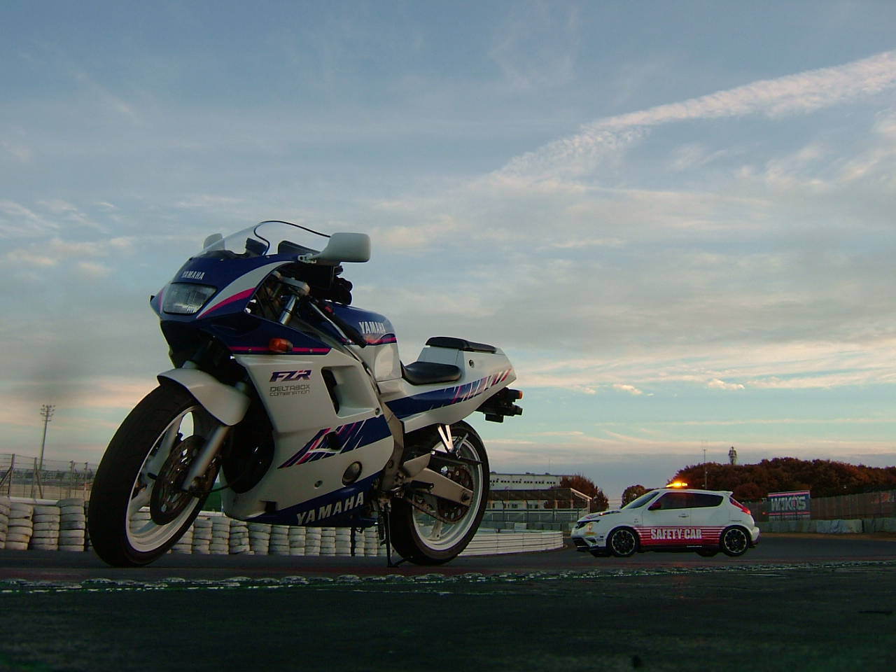 FZR250Rと筑波SS