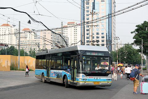 北京のトロリーバス, 東直門