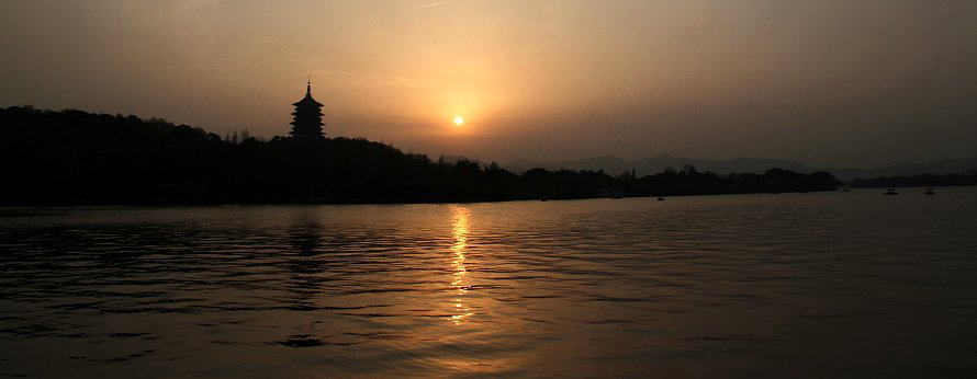 杭州西湖の夕陽