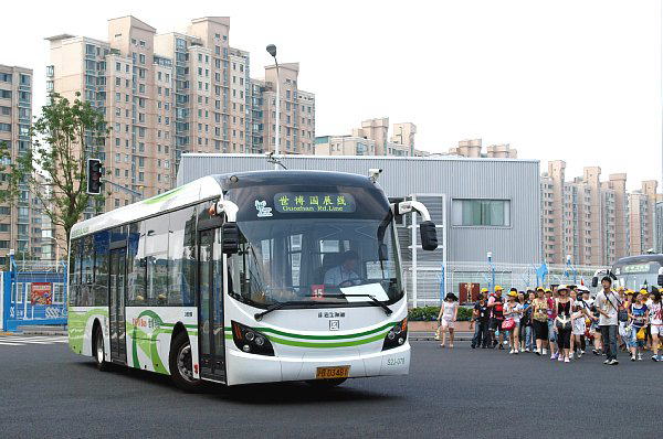 上海万博電気バス