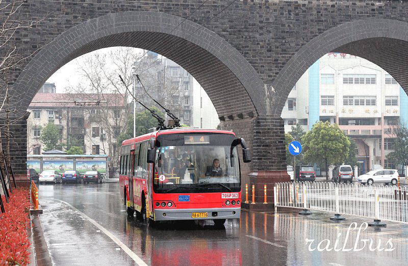 武漢のトロリーバス, 津水路起義門