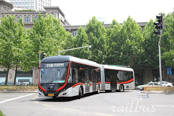 上海BRT71路延安東路外灘