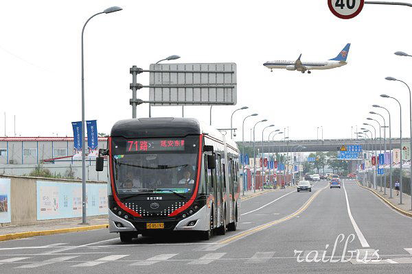 上海BRT71路申昆路