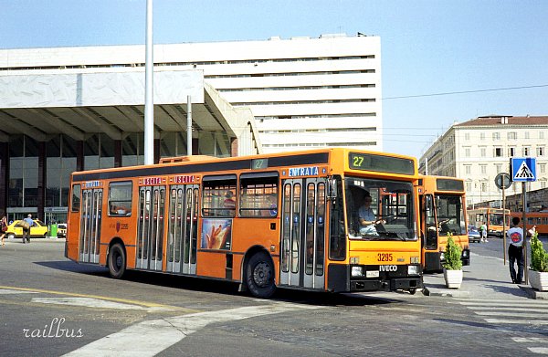 Rome bus