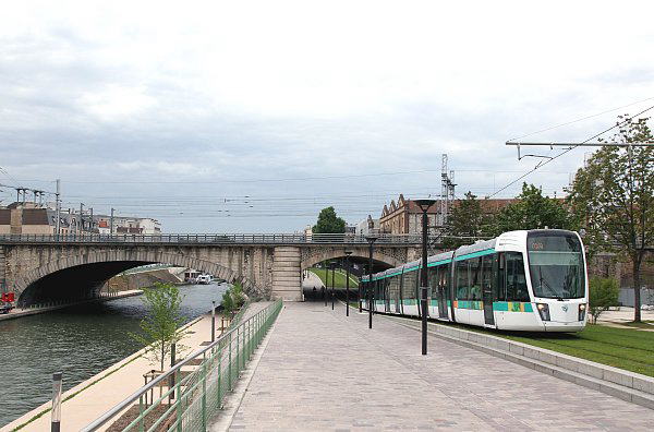 パリのトラムT3bサンドニ運河