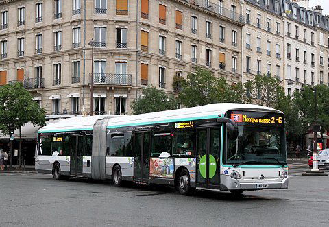 パリのバス