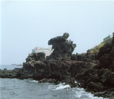 龍頭岩