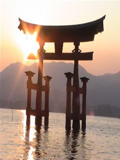 厳島神社