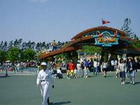 DSC00056-w200.jpg (7414 oCg)