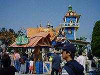 DSC00059-w200.jpg (9254 oCg)