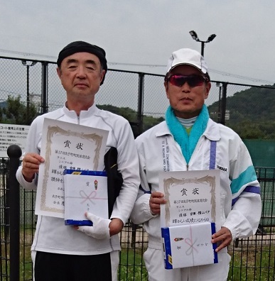 シニアダブルス優勝
