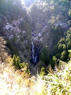 林道から魔戸の滝