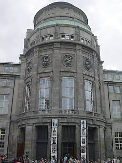 hCc
