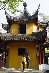 bell tower in hang shang temple