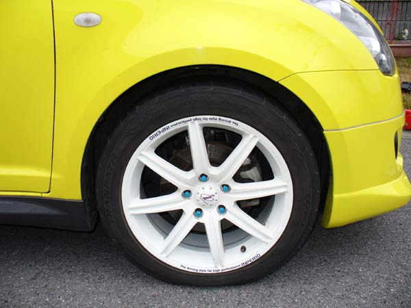 夏タイヤ17インチ