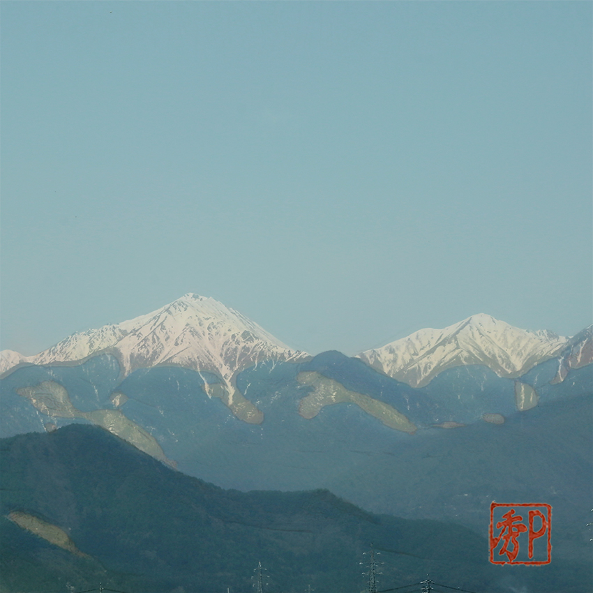 アルプスを映す田んぼ＿中２