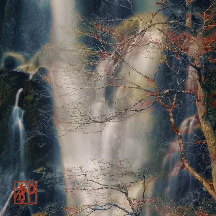 霧降の滝近景＿右