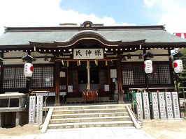 2.天王寺公園・てんしば(美術館側から)