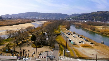 5.展望塔から背割